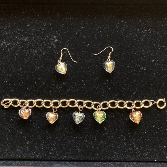 Gold Tone Murano Glass Heart Charm Bracelet/8 Inch/Matching Pierced Earrings - Picture 1 of 6